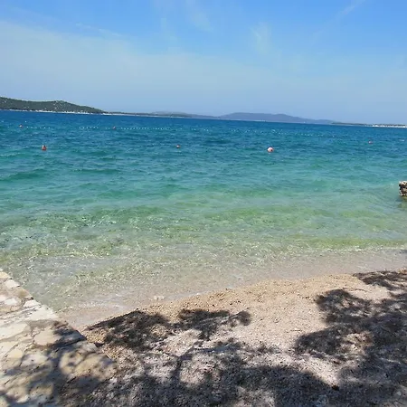 Oleander Nyaraló Žaborić